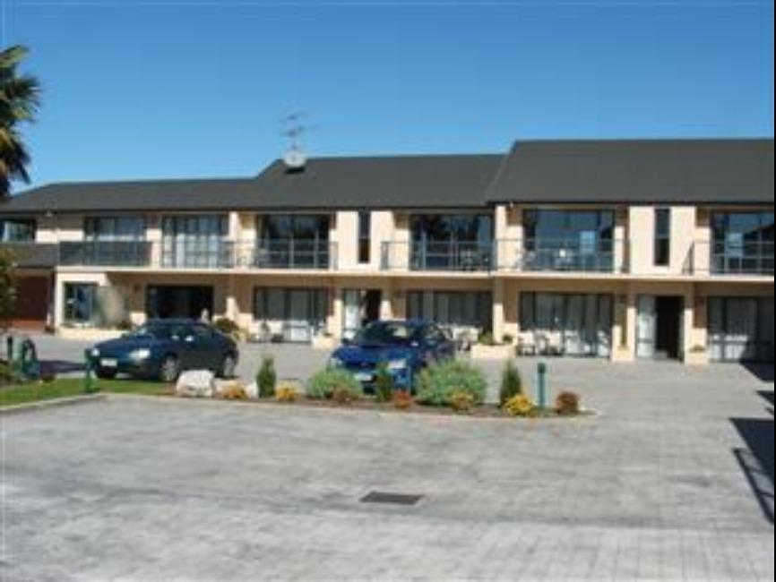 Avalon Manor Motel Мотуэка Экстерьер фото