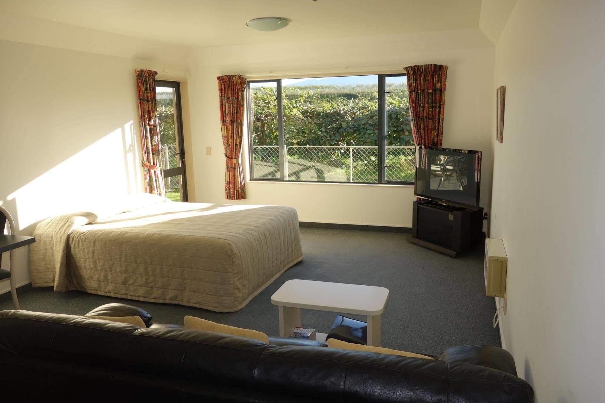 Avalon Manor Motel Мотуэка Экстерьер фото